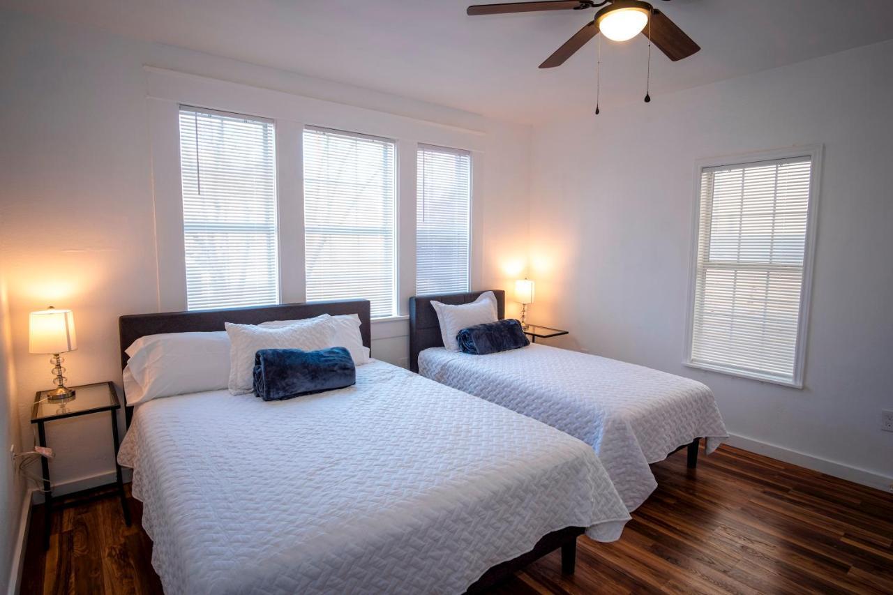 Downtown View Cozy 2Br1Ba Home Sleeps 8 San Antonio Luaran gambar